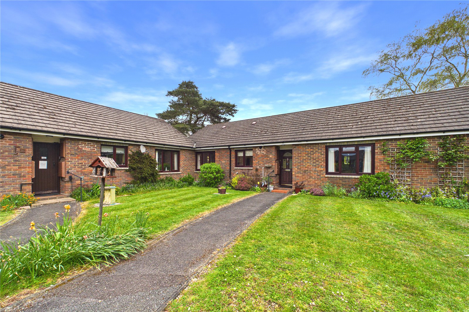 Wakeford Court, Silchester Road, Pamber Heath, Rg26, Tadley, BOOK A VIEWING