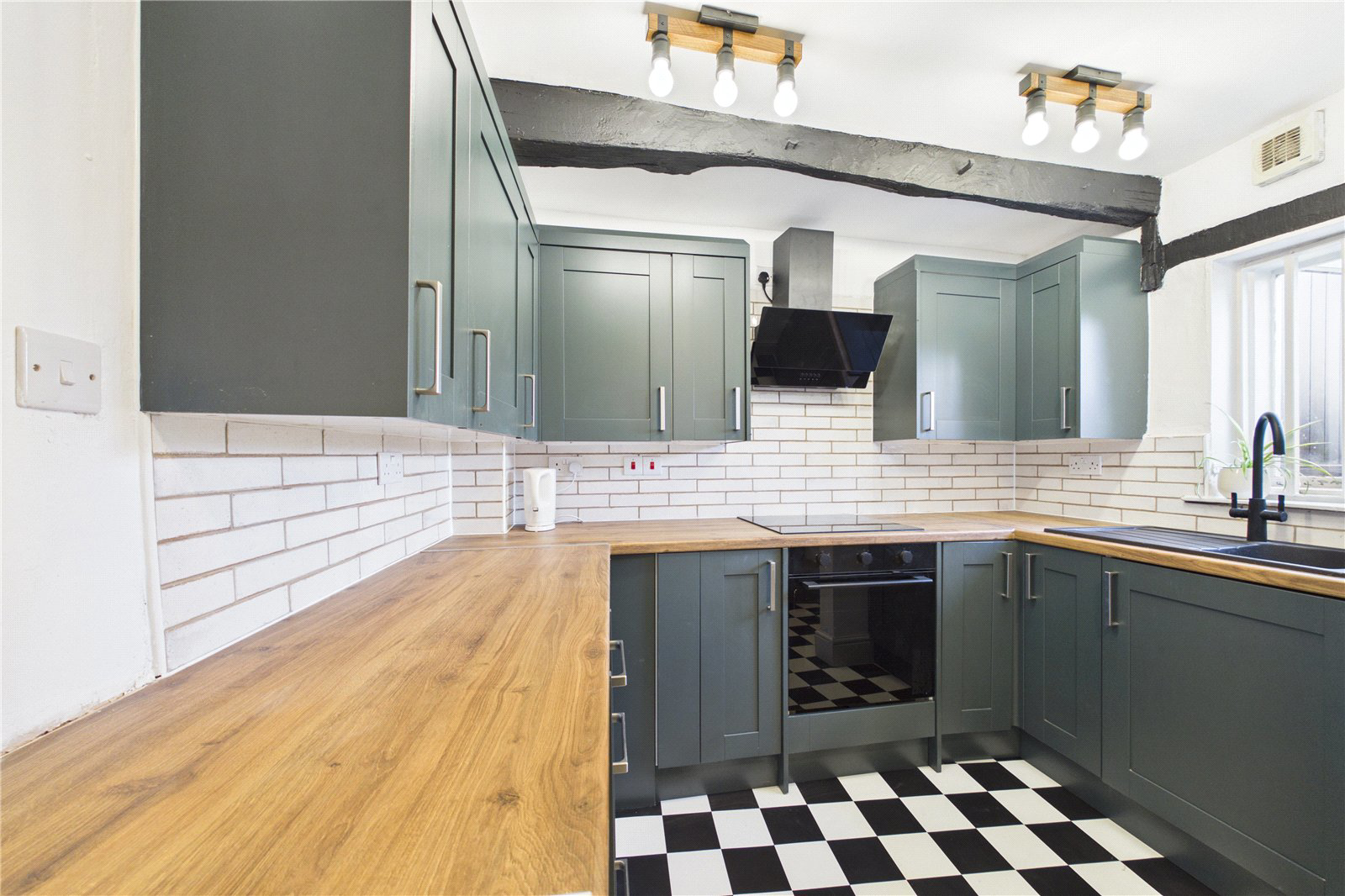 Bartholomew Street, Newbury, Berkshire, Rg14, BOOK A VIEWING