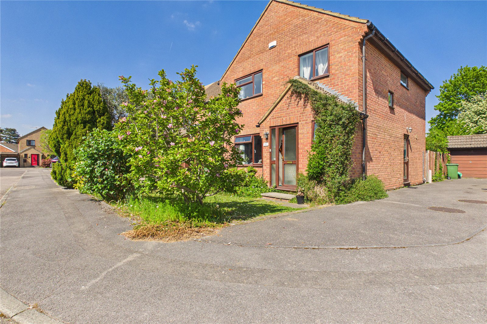 Muswell Close, Theale, Reading, Rg7, Berkshire, BOOK A VIEWING