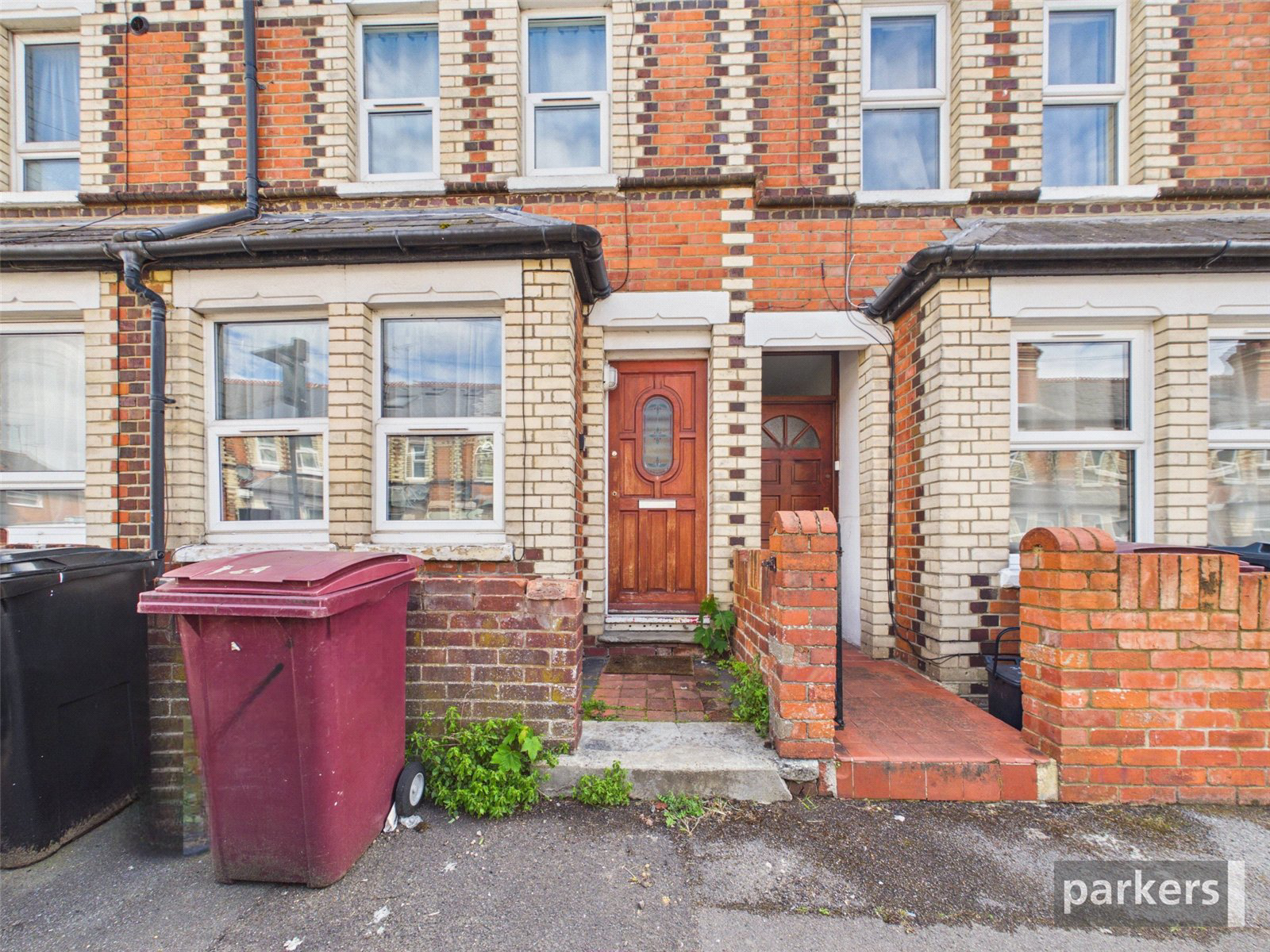 Pitcroft Avenue, Reading, Berkshire, Rg6, BOOK A VIEWING
