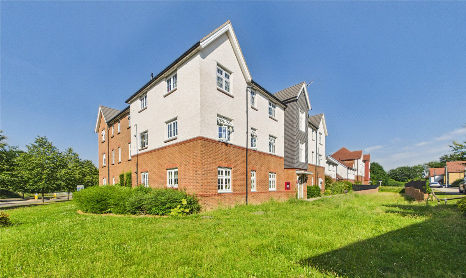 Austen Grove, Arborfield Green, Reading, Rg2, Berkshire, BOOK A VIEWING