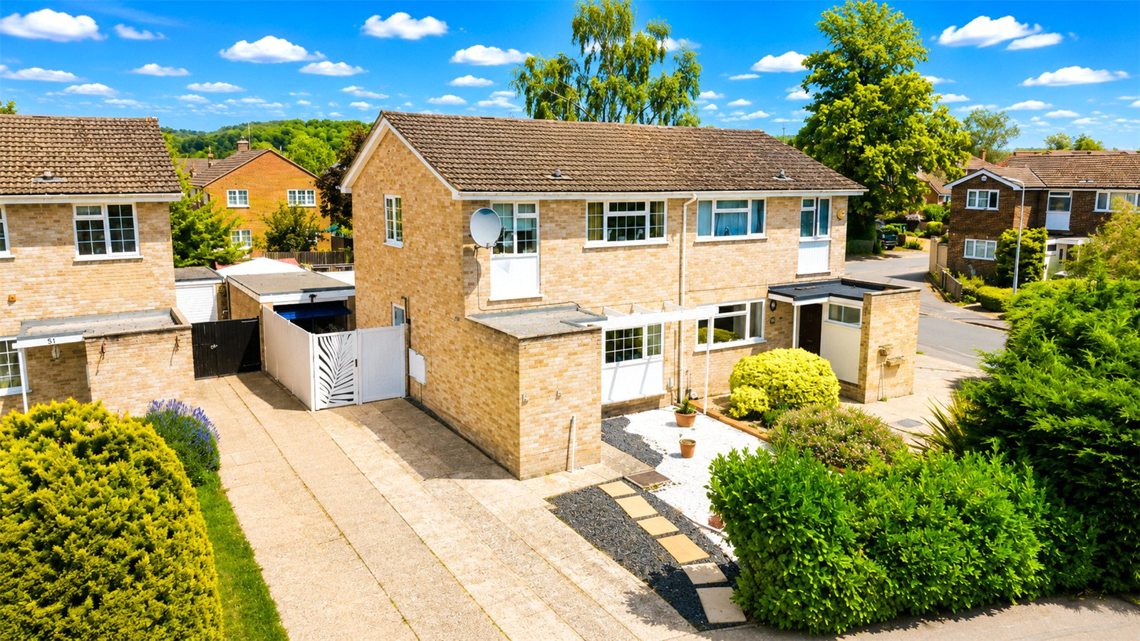 Primrose Close, Purley On Thames, Reading, Rg8, Berkshire, BOOK A VIEWING