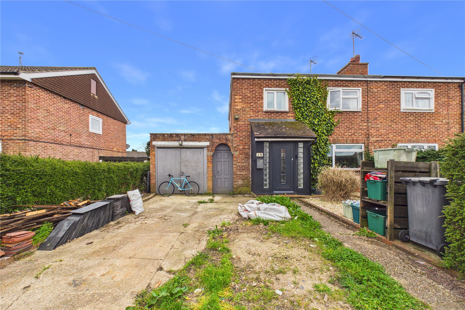 Blossom Avenue, Theale, Reading, Rg7, Berkshire, BOOK A VIEWING