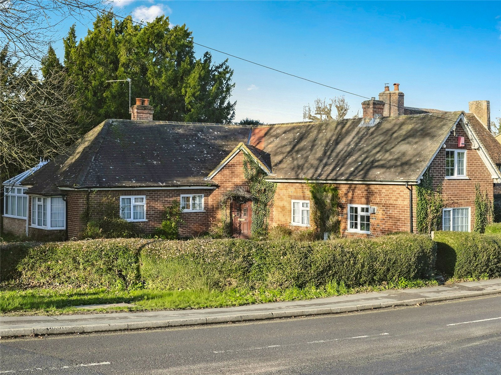 Bramley Lane, Bramley, Tadley, Rg26, Hampshire, BOOK A VIEWING