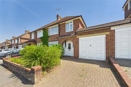57 Elmwood Way, Basingstoke, Rg23, BOOK A VIEWING