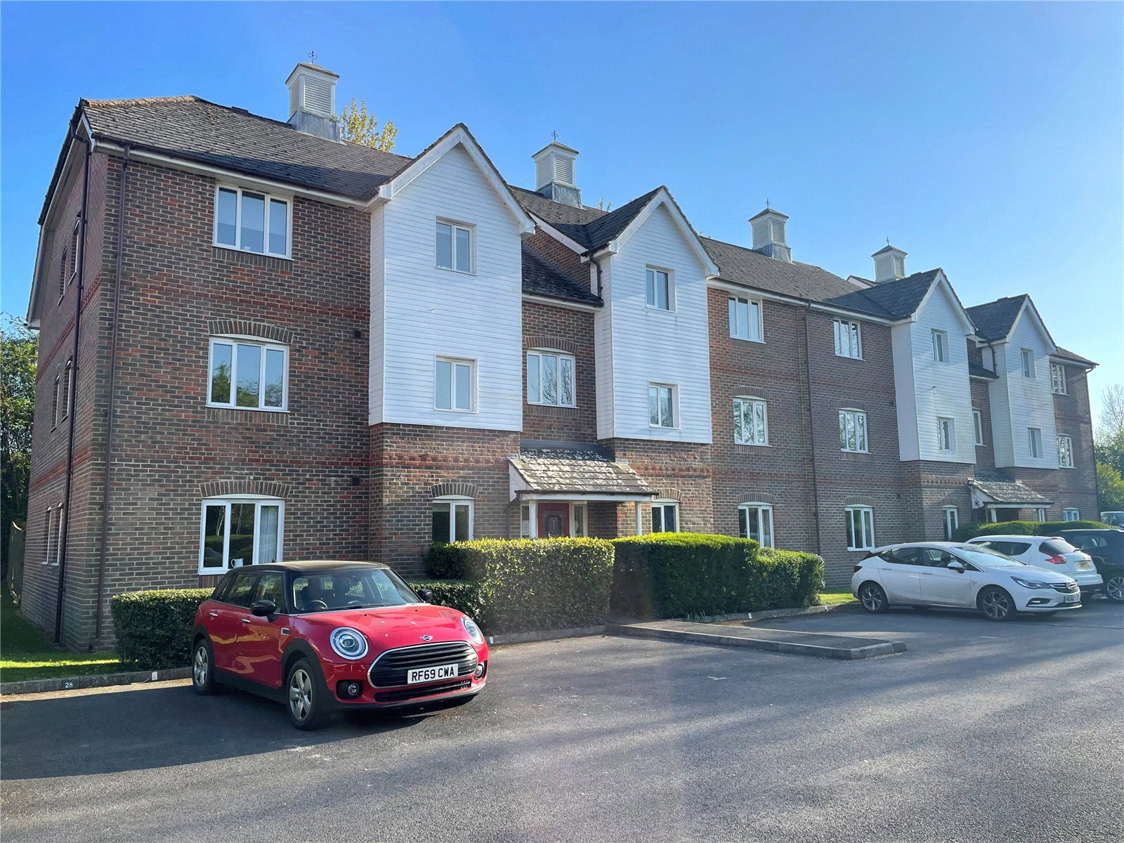 Mallard Way, Aldermaston, Reading, Rg7, Berkshire, BOOK A VIEWING