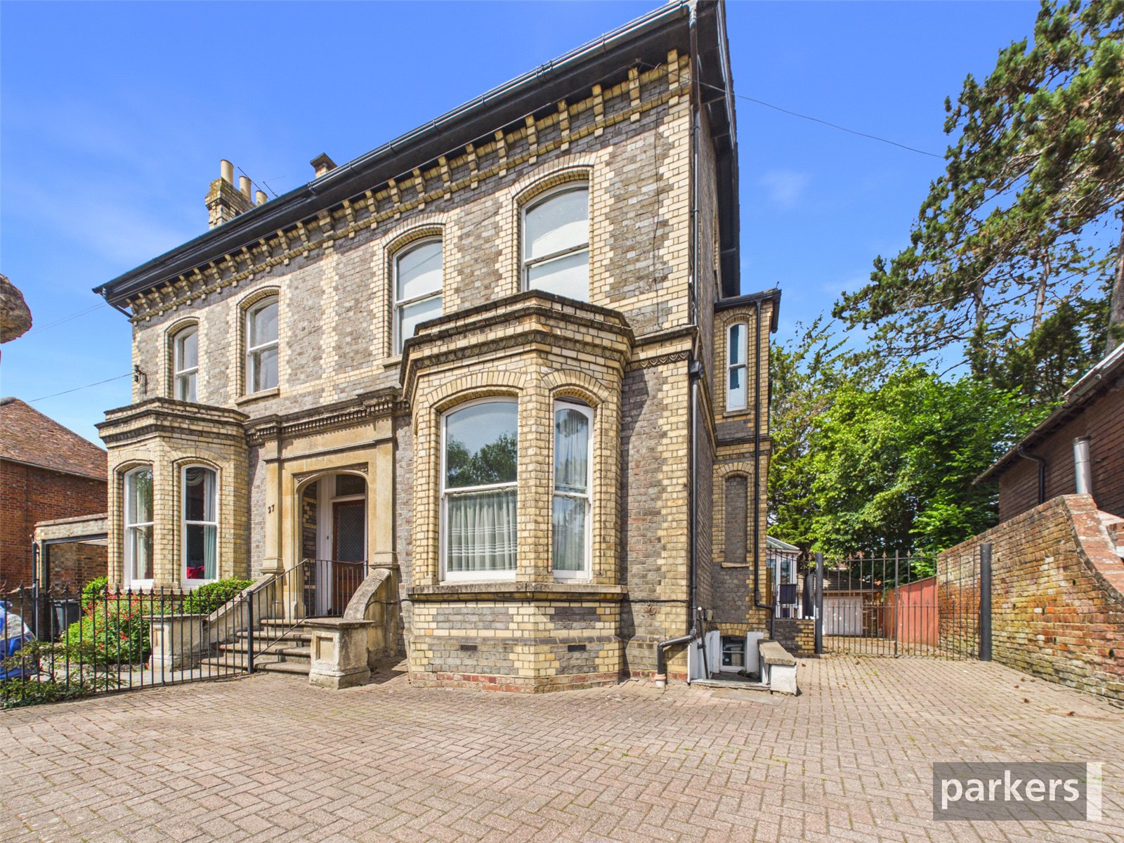 Church Road, Earley, Reading, Rg6, Berkshire, BOOK A VIEWING