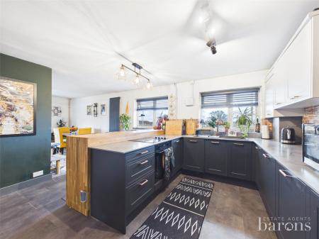 1 Claythorpe Road, Basingstoke, Rg22, BOOK A VIEWING