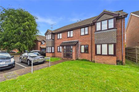 Flat 11, Kingsvale Court, Pittard Road, Rg21, Basingstoke, BOOK A VIEWING