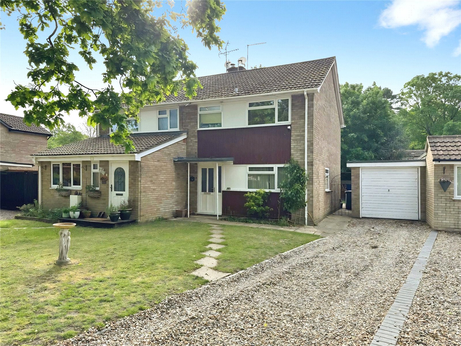 Normoor Road, Burghfield Common, Reading, Rg7, Berkshire, BOOK A VIEWING
