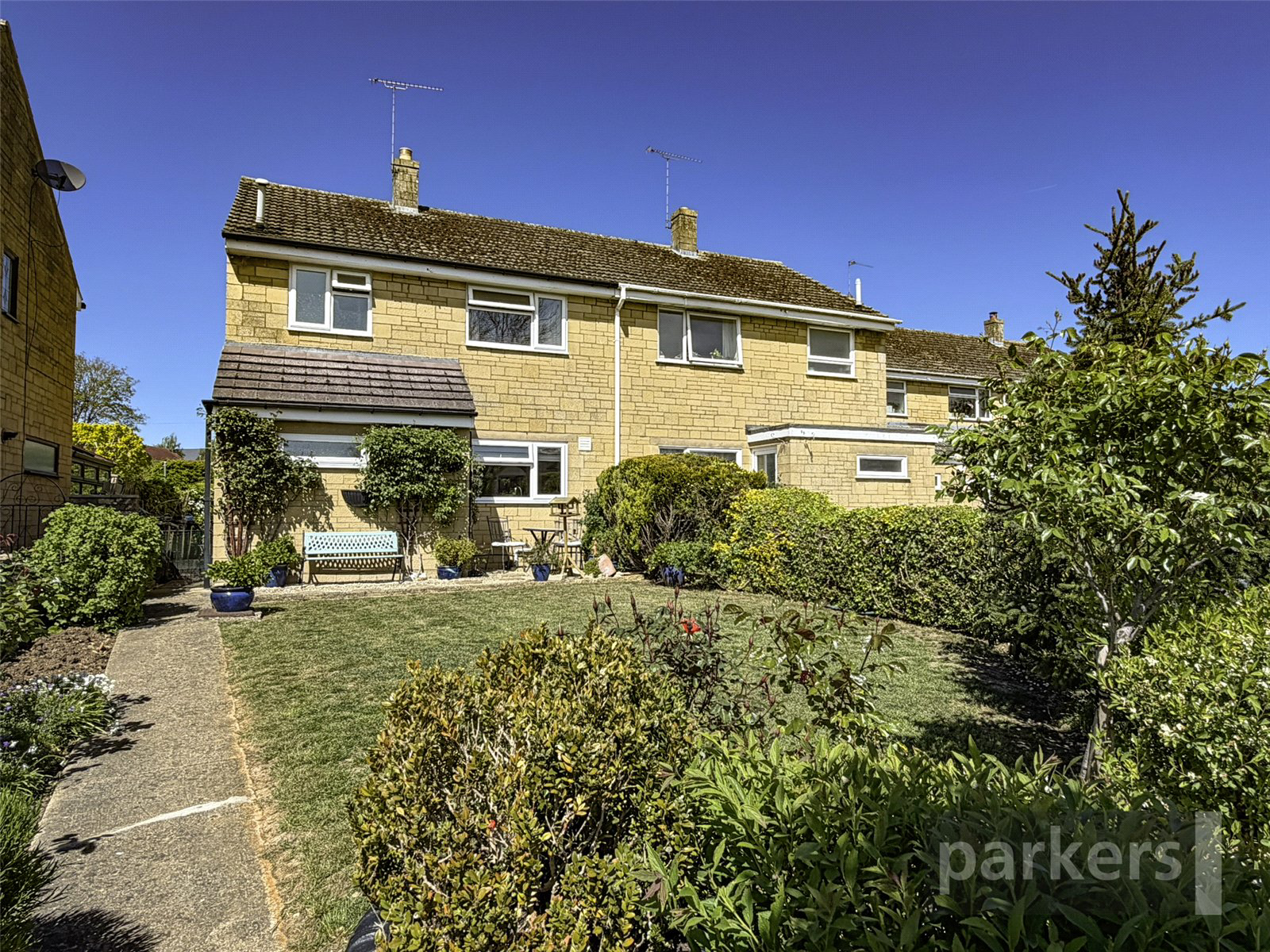 Brize Norton Road, Carterton, Oxfordshire, OX18, photo 2