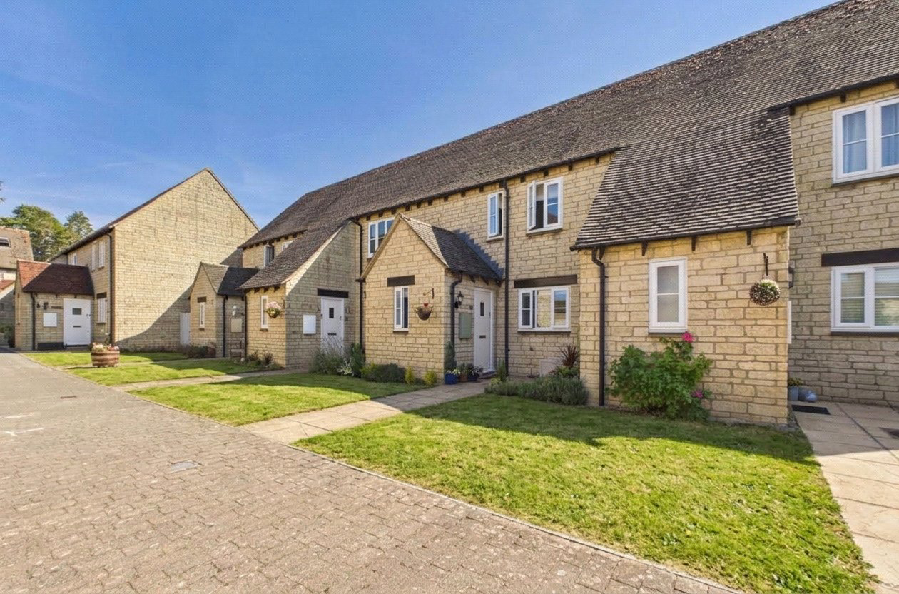 Sycamore Place, Bradwell Village, Burford, Oxfordshire, OX18, photo 3