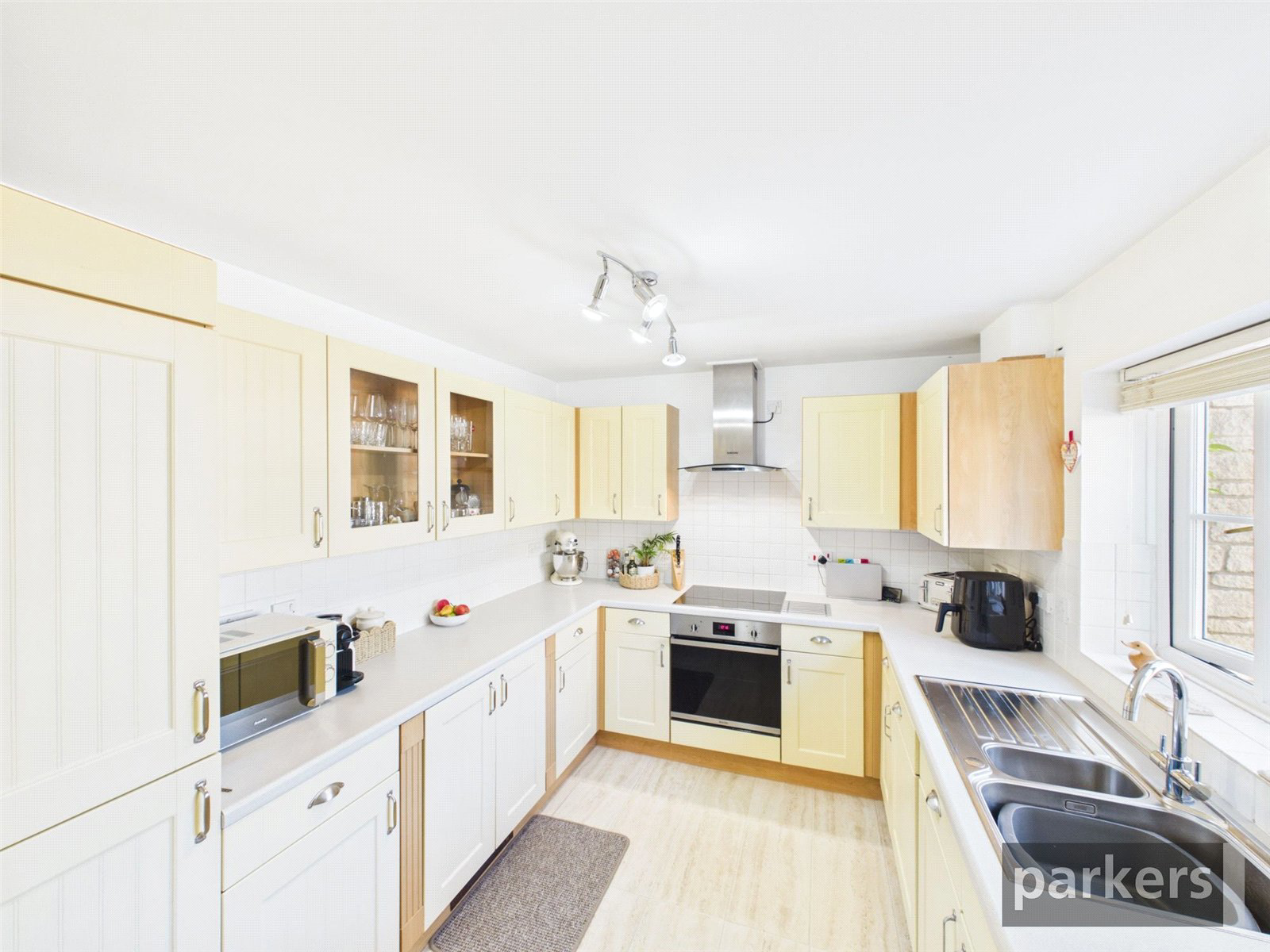 Sycamore Place, Bradwell Village, Burford, Oxfordshire, OX18, photo 6
