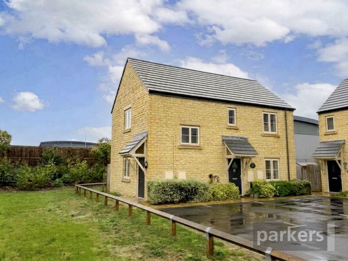 Mary Ellis Way, Witney, Oxfordshire, OX29