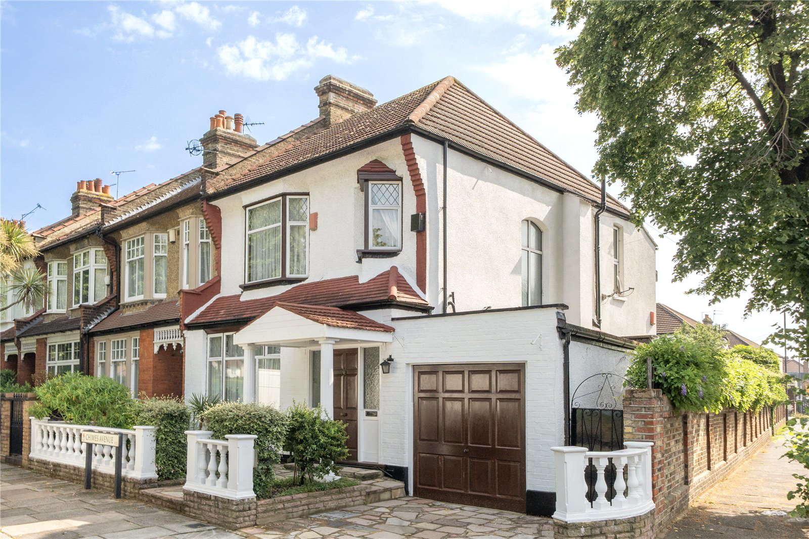 Chimes Avenue, Palmers Green, London, N13