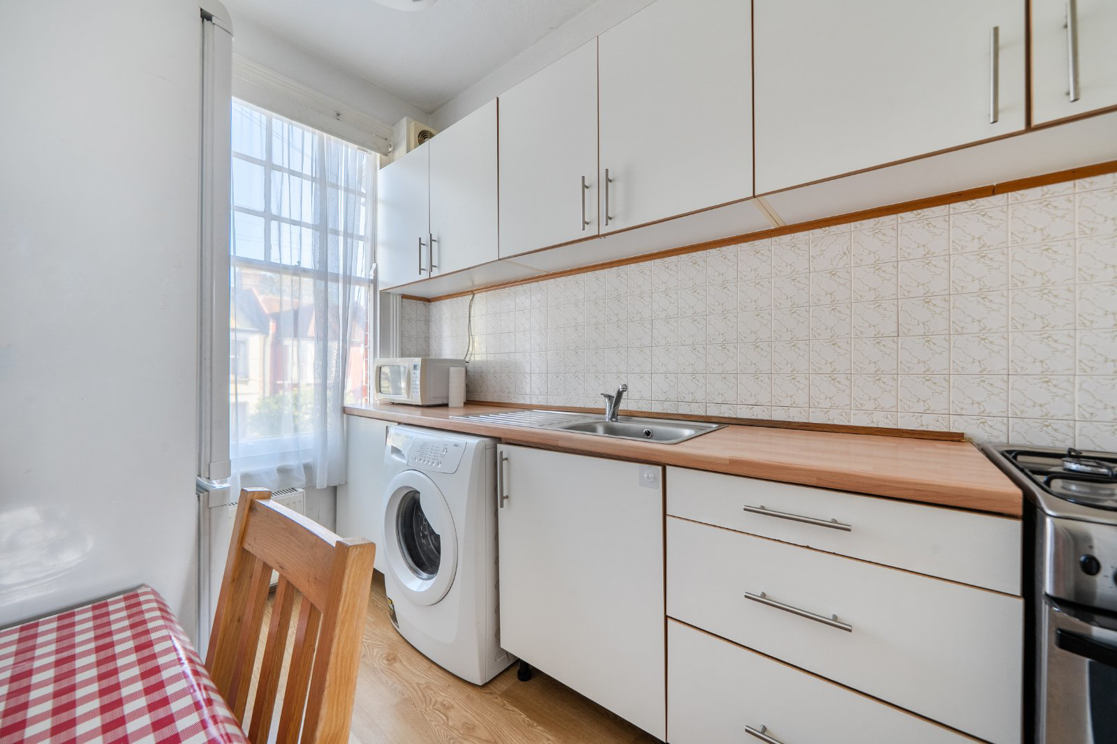 Melbourne Avenue, Palmers Green, London, N13, photo 11