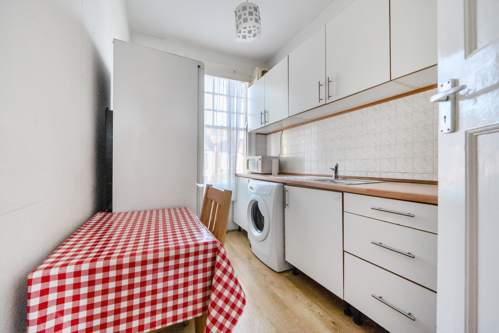 Melbourne Avenue, Palmers Green, London, N13, photo 18