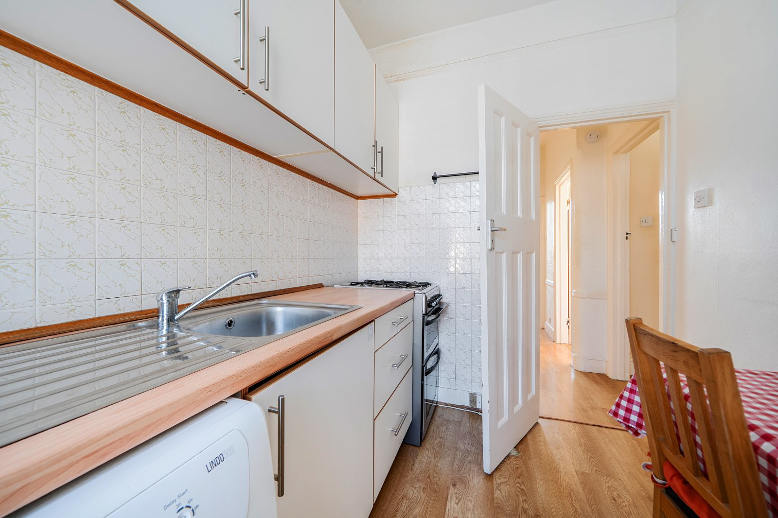Melbourne Avenue, Palmers Green, London, N13, photo 20