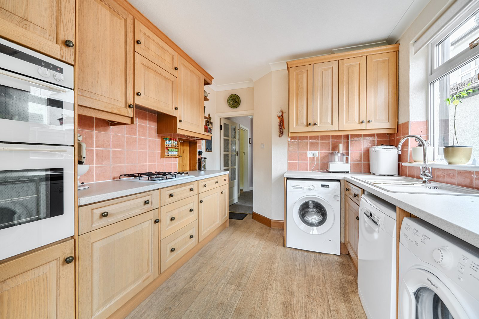 Queen Annes Grove, Enfield, EN1, photo 20