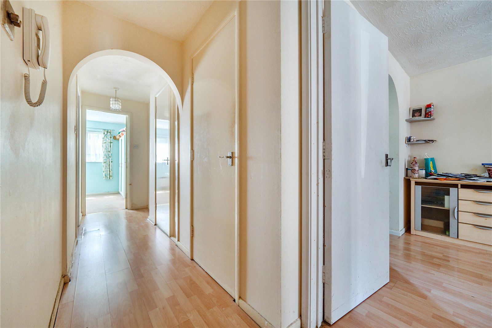 St Pauls Rise, Palmers Green, London, N13, photo 6