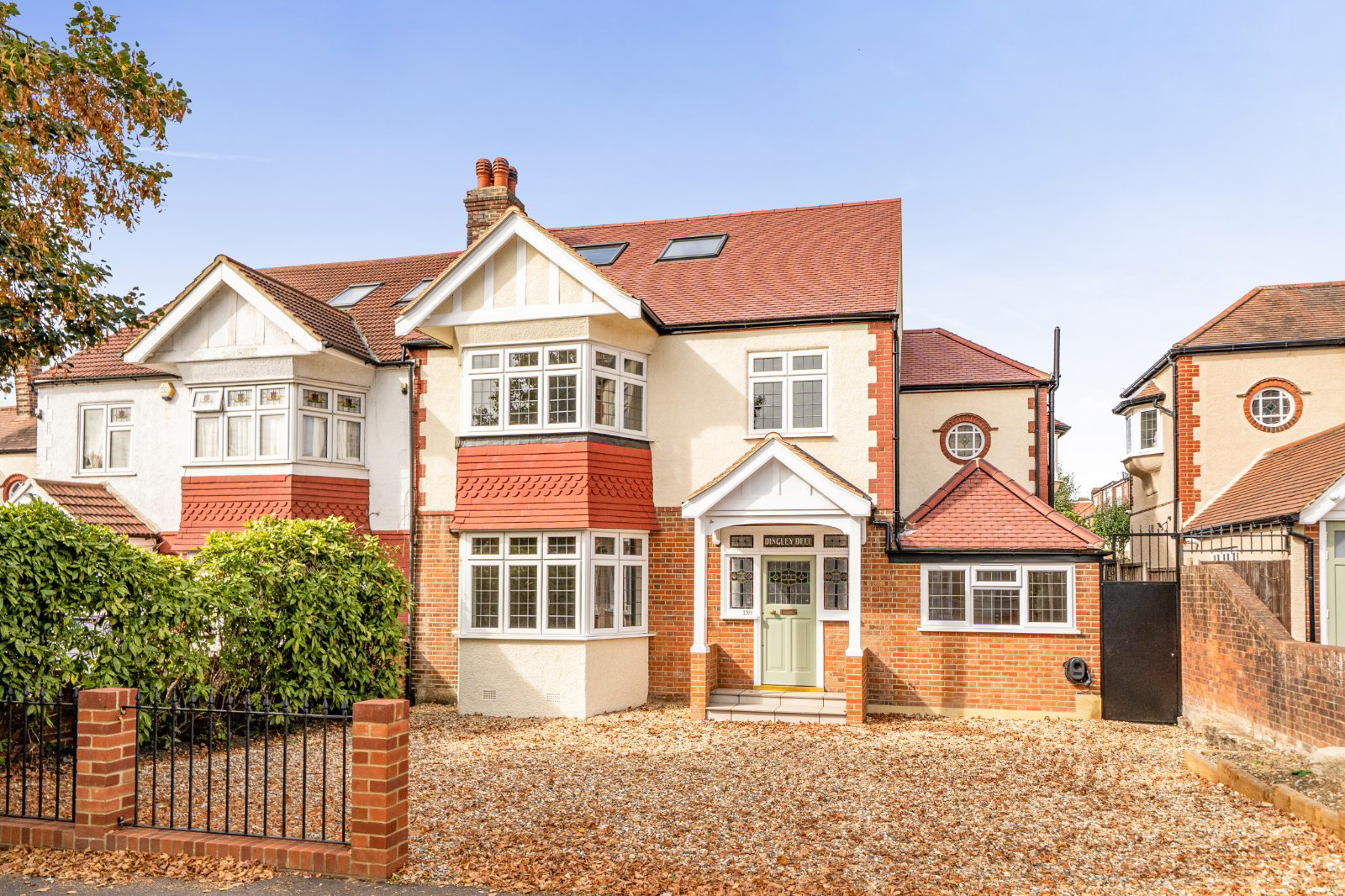 Powys Lane, Palmers Green, London, N13