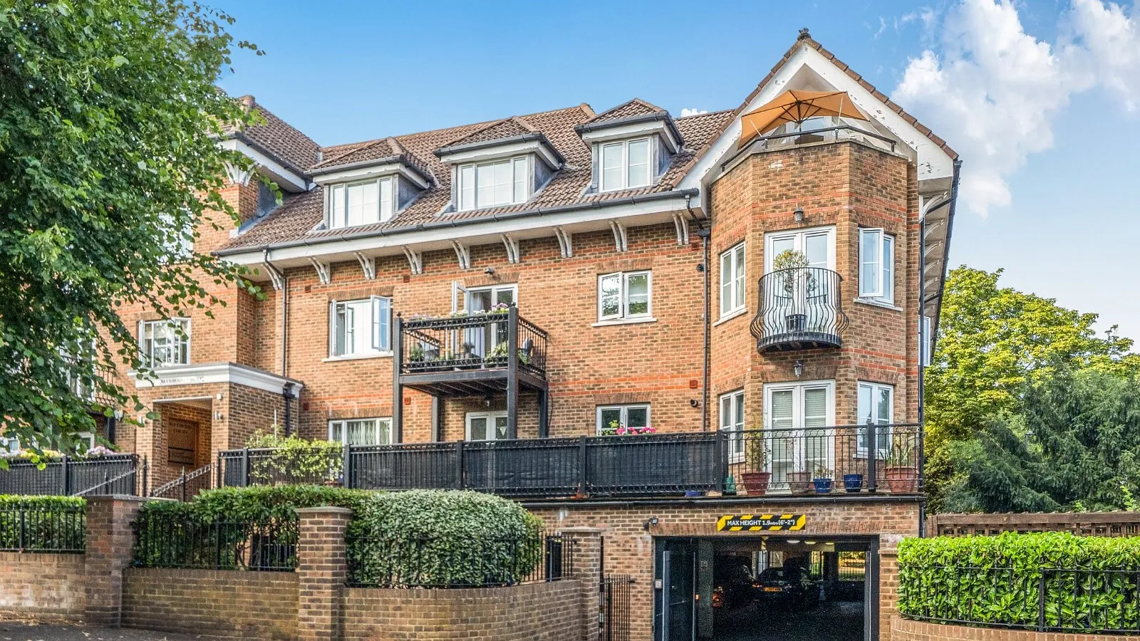 Bycullah Road, Enfield, EN2