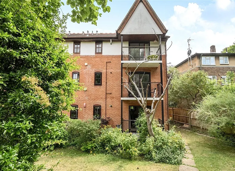 Maybury Mews, London, N6
