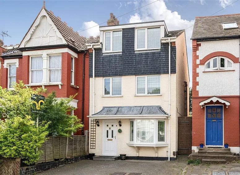 Meadowcroft Road, Palmers Green, London, N13