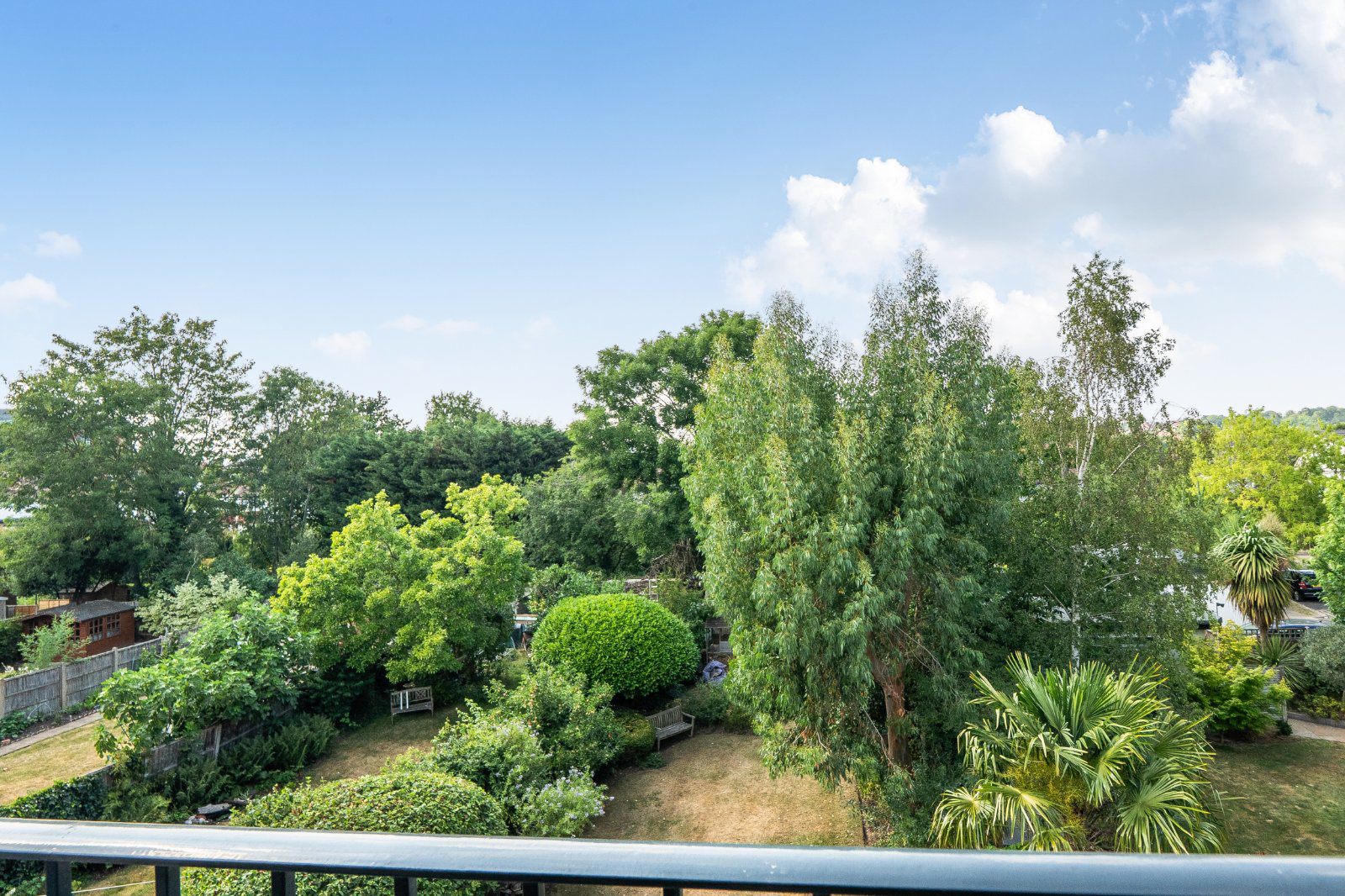 Queen Elizabeths Drive, Southgate, London, N14, photo 19