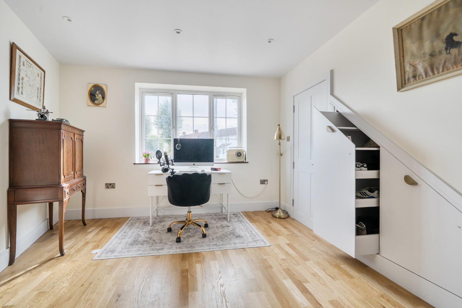 Broadfield Square, Enfield, EN1, photo 15
