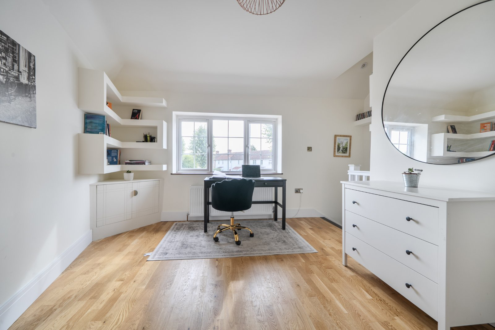 Broadfield Square, Enfield, EN1, photo 13
