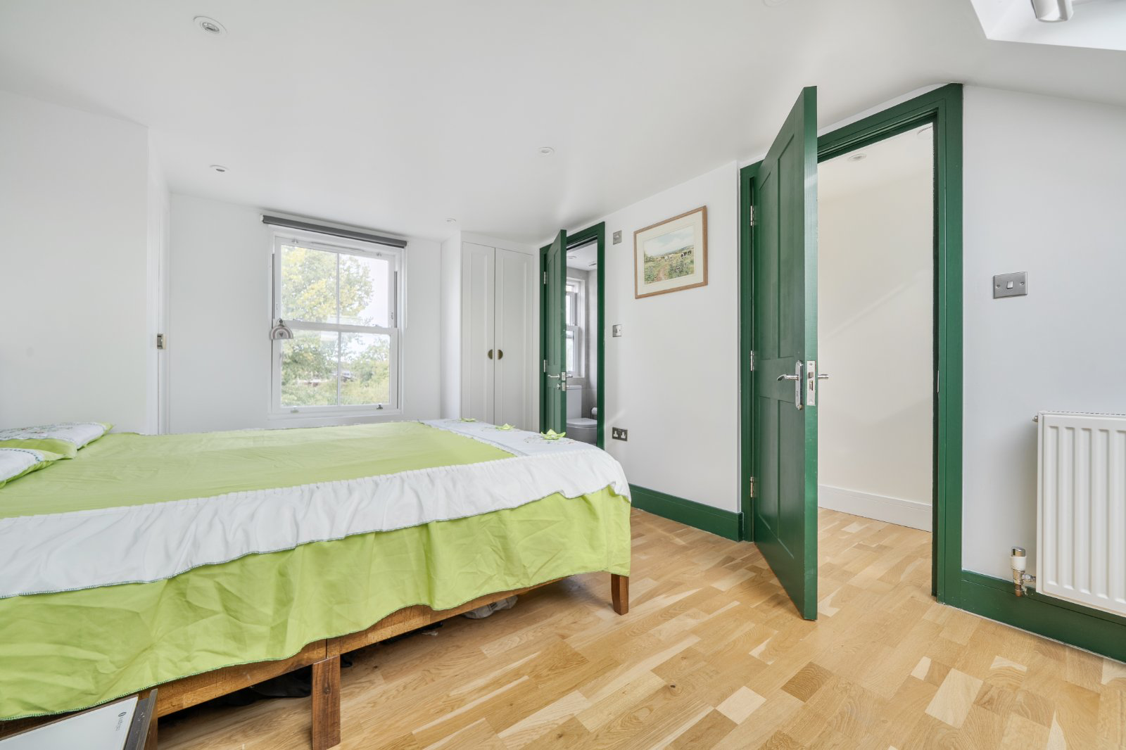 Broadfield Square, Enfield, EN1, photo 12