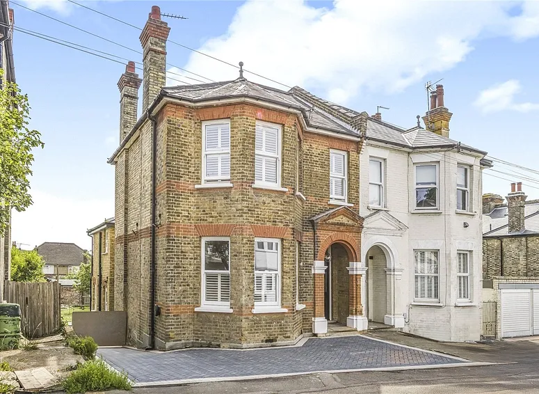 Hadley Road, Barnet, EN5