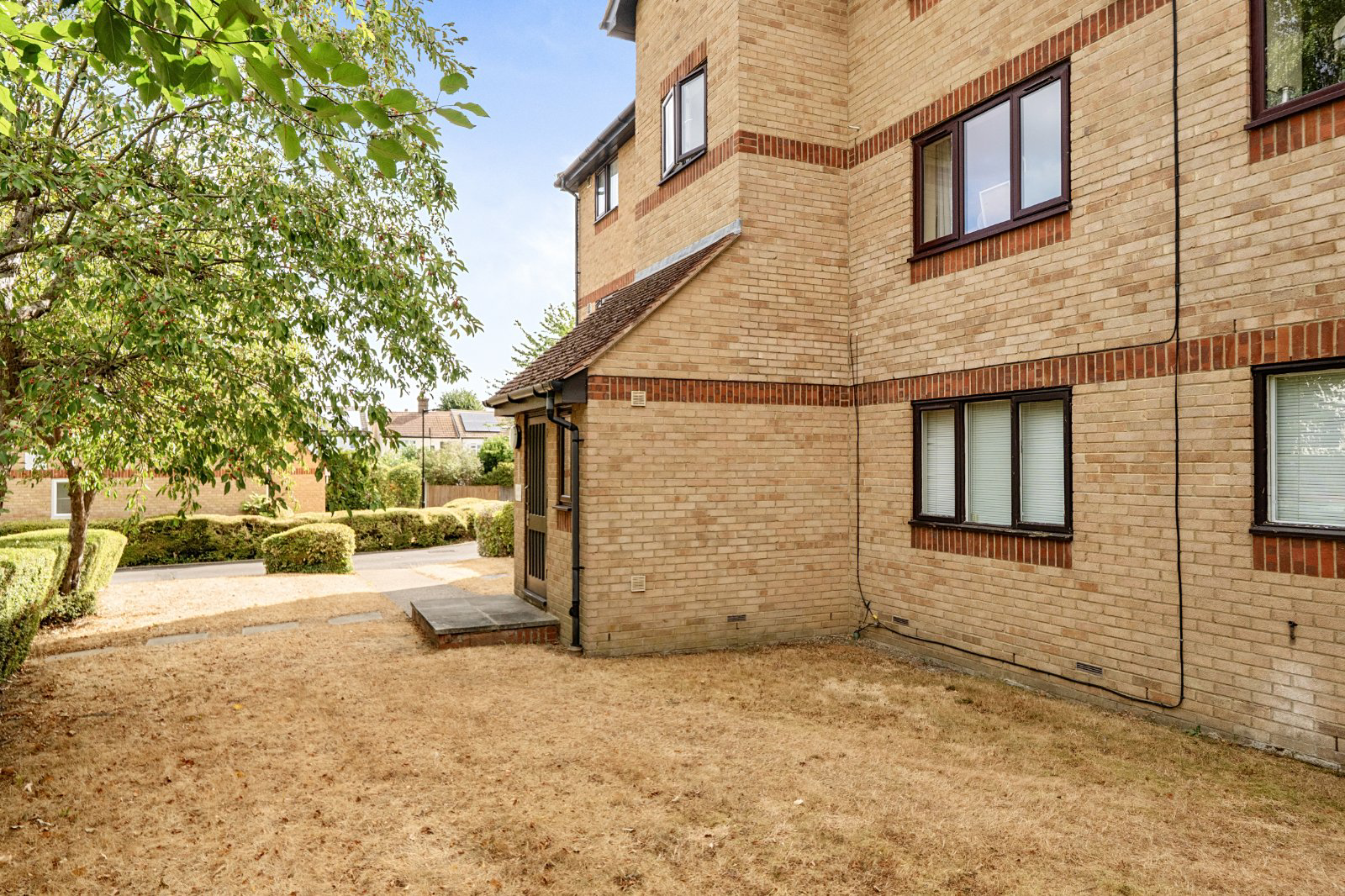 Waddington Close, Enfield, EN1, photo 6