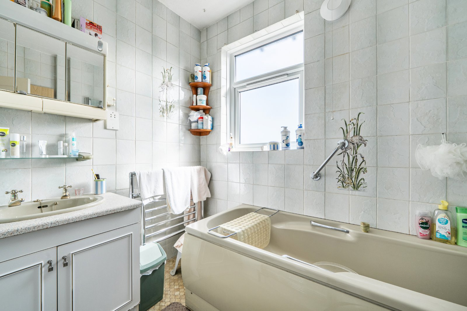 Brycedale Crescent, Southgate, London, N14, photo 5