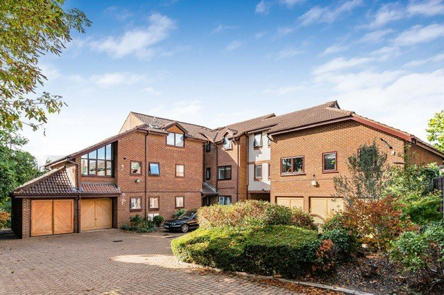 Oak Lodge, 50 Eversley Park Road, London, N21, photo 25