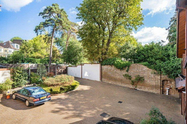 Oak Lodge, 50 Eversley Park Road, London, N21, photo 12