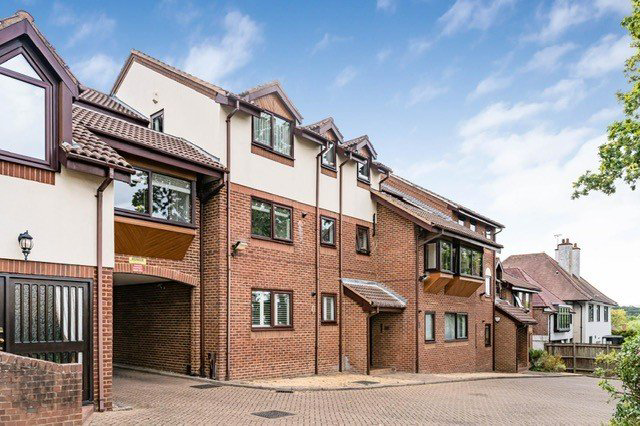 Oak Lodge, 50 Eversley Park Road, London, N21, photo 23