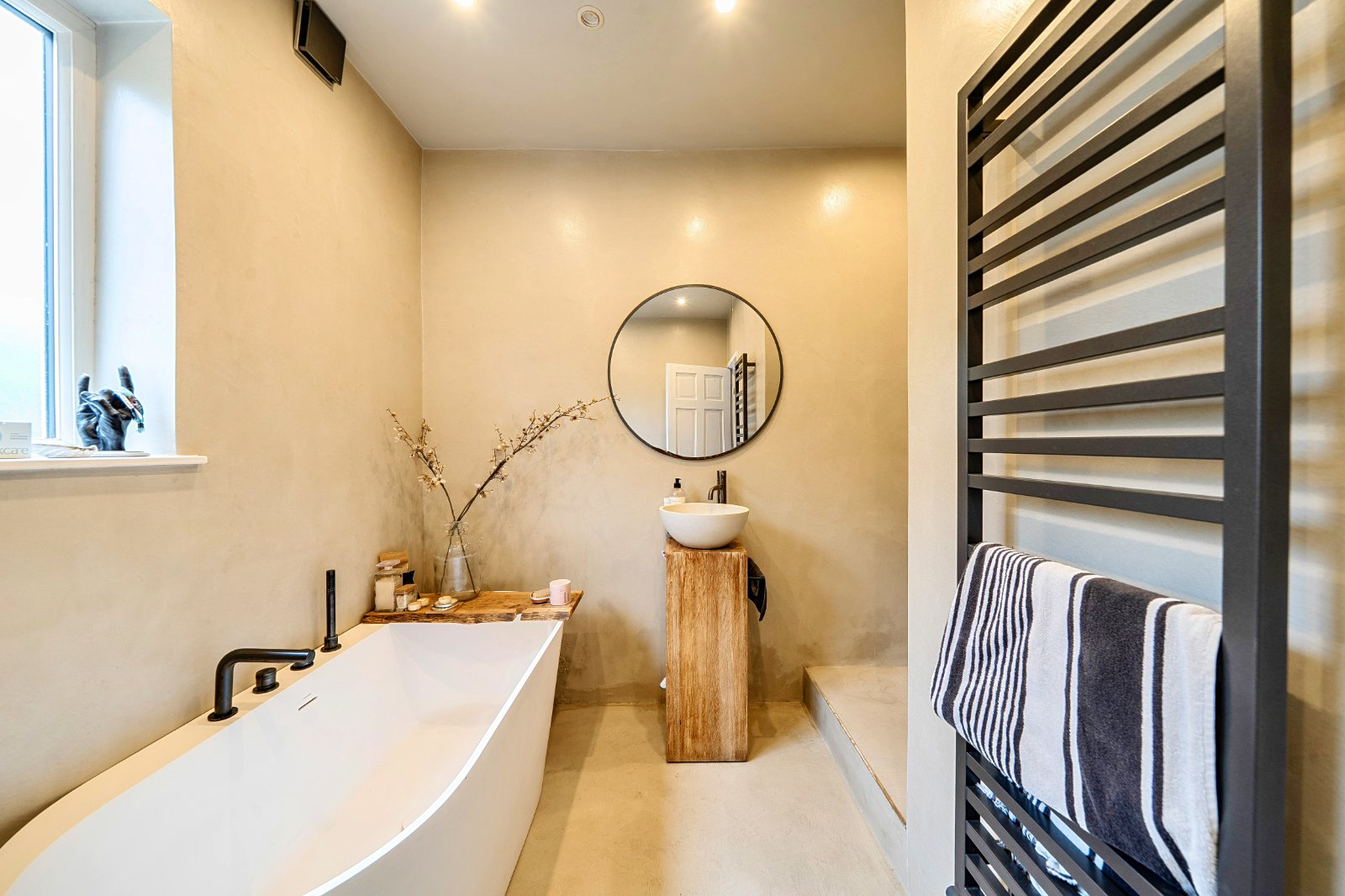 Photo 5