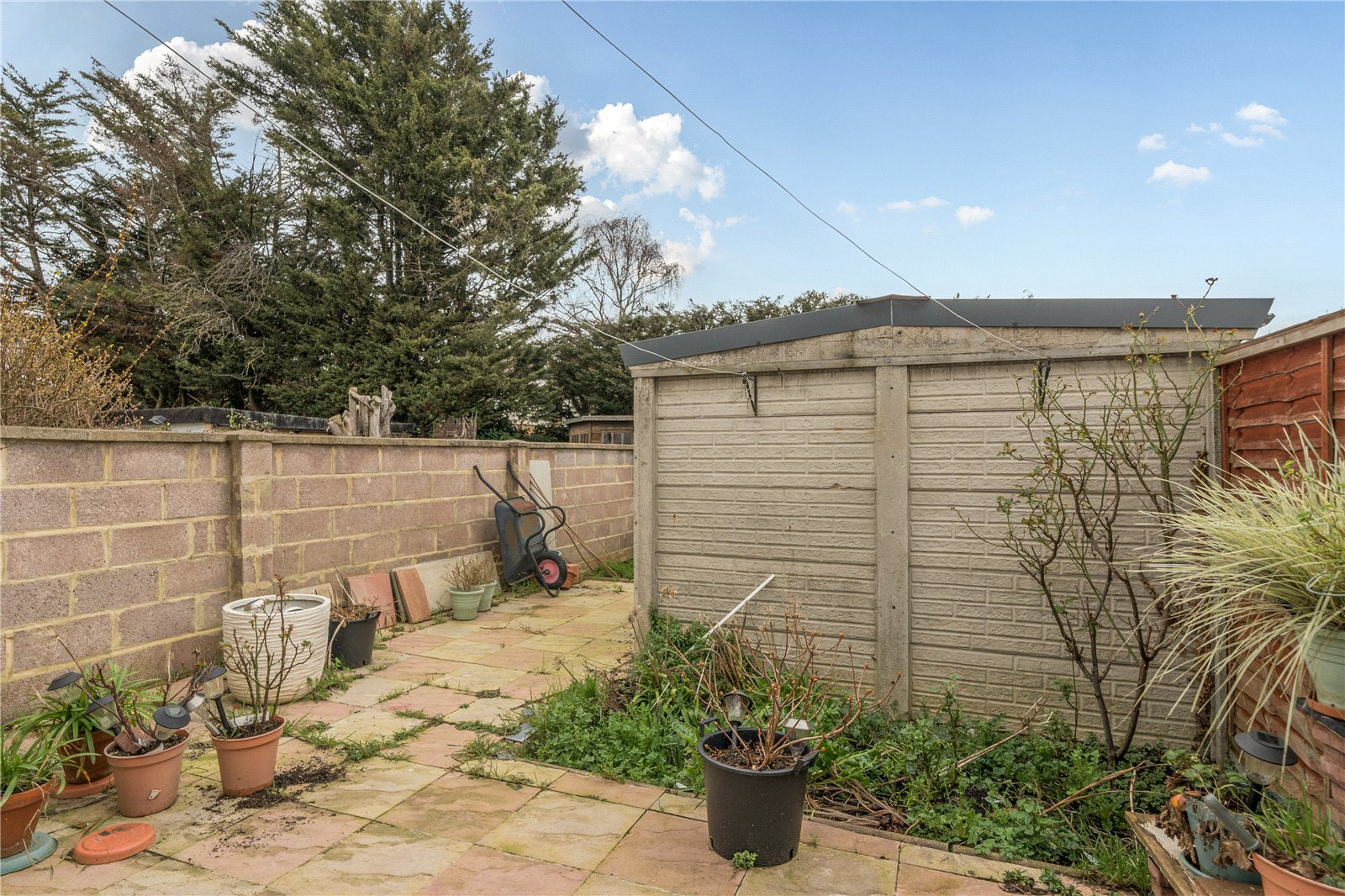 The Larches, Palmers Green, London, N13, photo 15