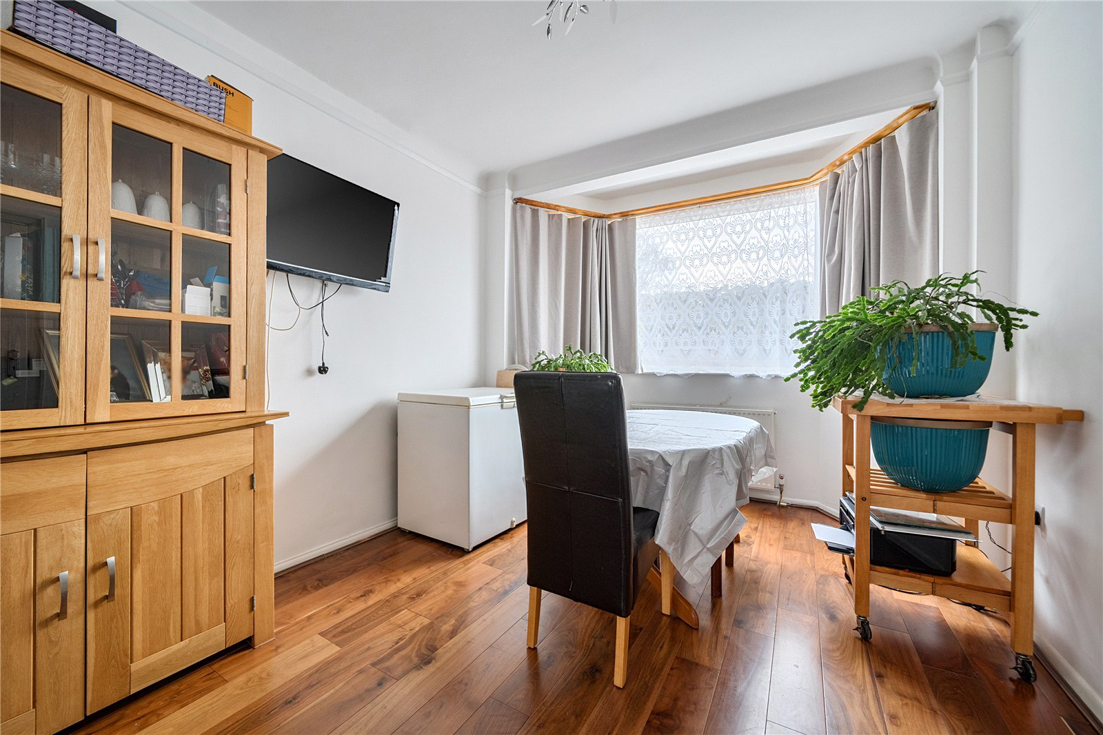 The Larches, Palmers Green, London, N13, photo 5