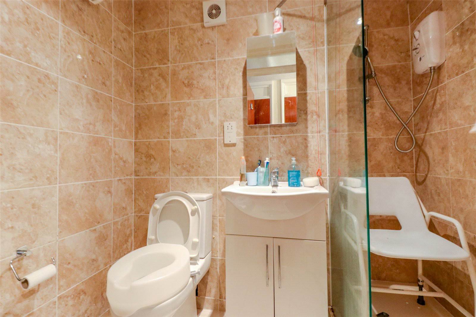 Oakdene House, 4 Bycullah Road, Enfield, EN2, photo 4