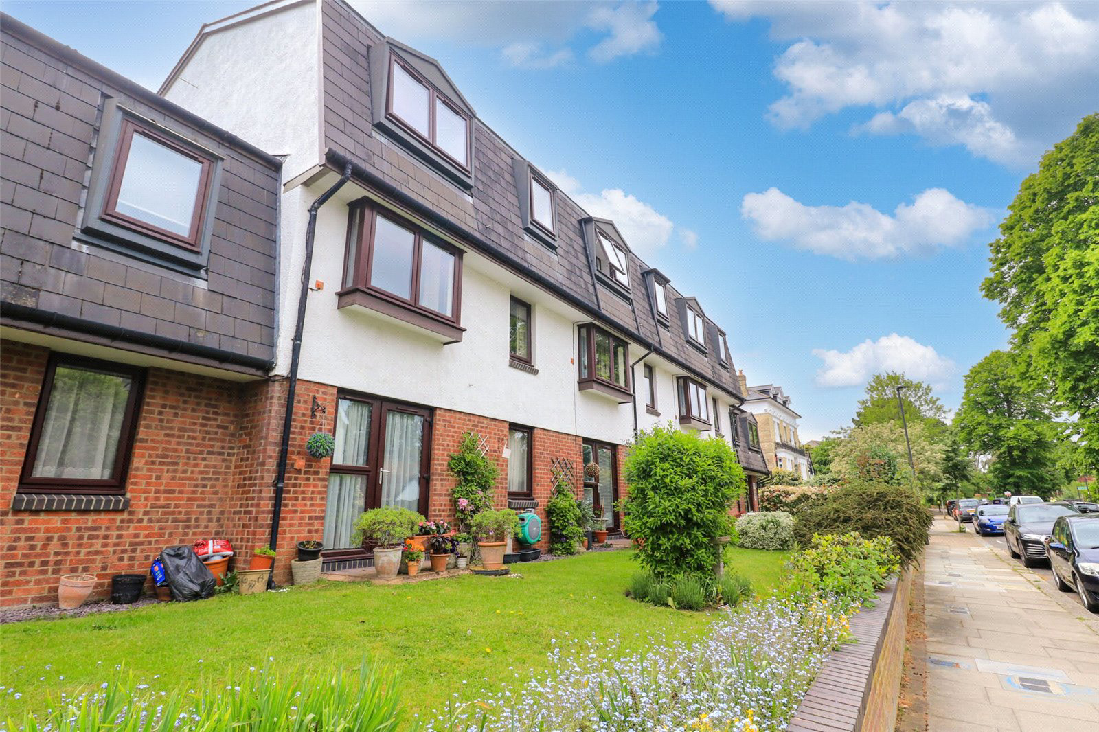 Oakdene House, 4 Bycullah Road, Enfield, EN2, photo 8