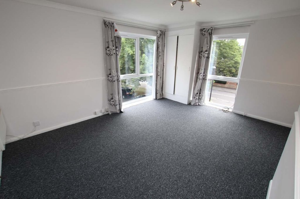Avalon Close, Enfield, EN2