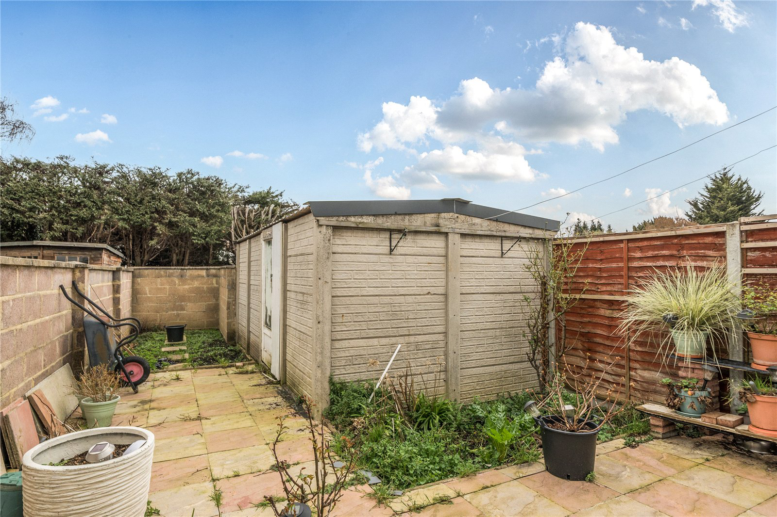 The Larches, Palmers Green, London, N13, photo 12