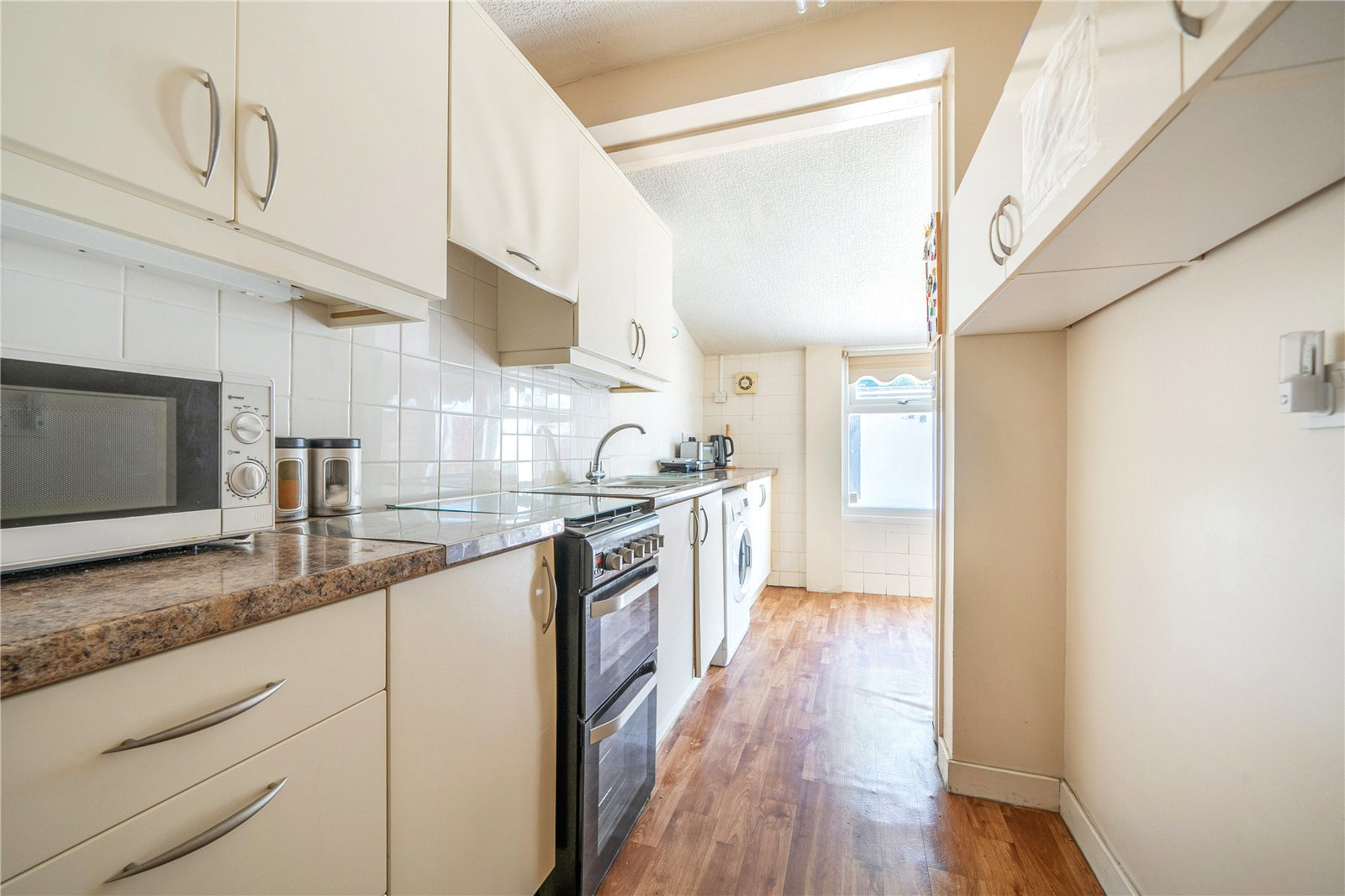The Fairway, Palmers Green, London, N13, photo 4