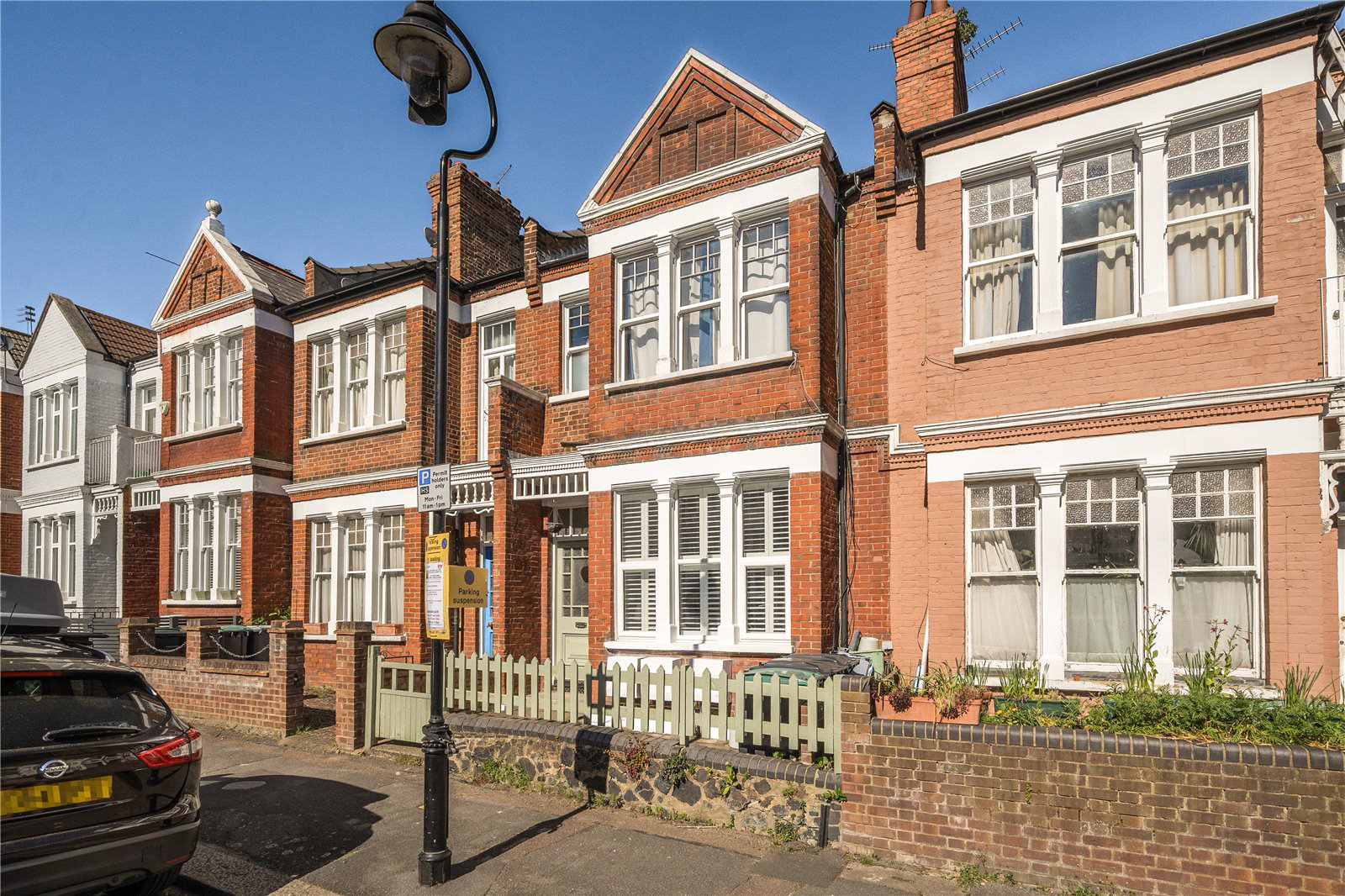 Rathcoole Gardens, London, N8