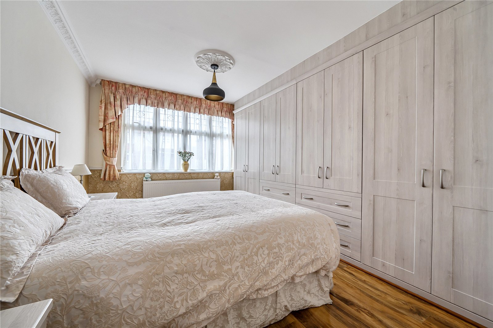 Langham Gardens, Grange Park, London, N21, photo 19
