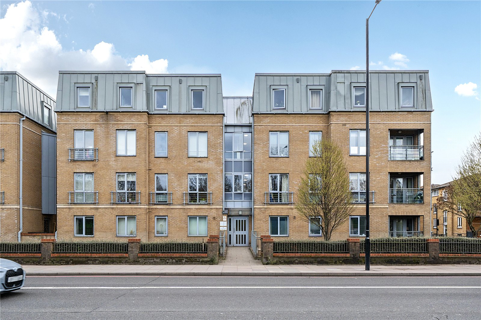 Seven Sisters Road, Finsbury Park, London, N4, photo 12