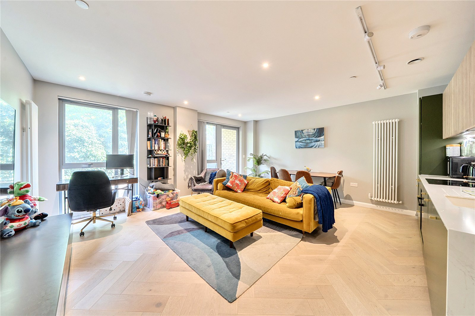 Cross Lane, London, N8